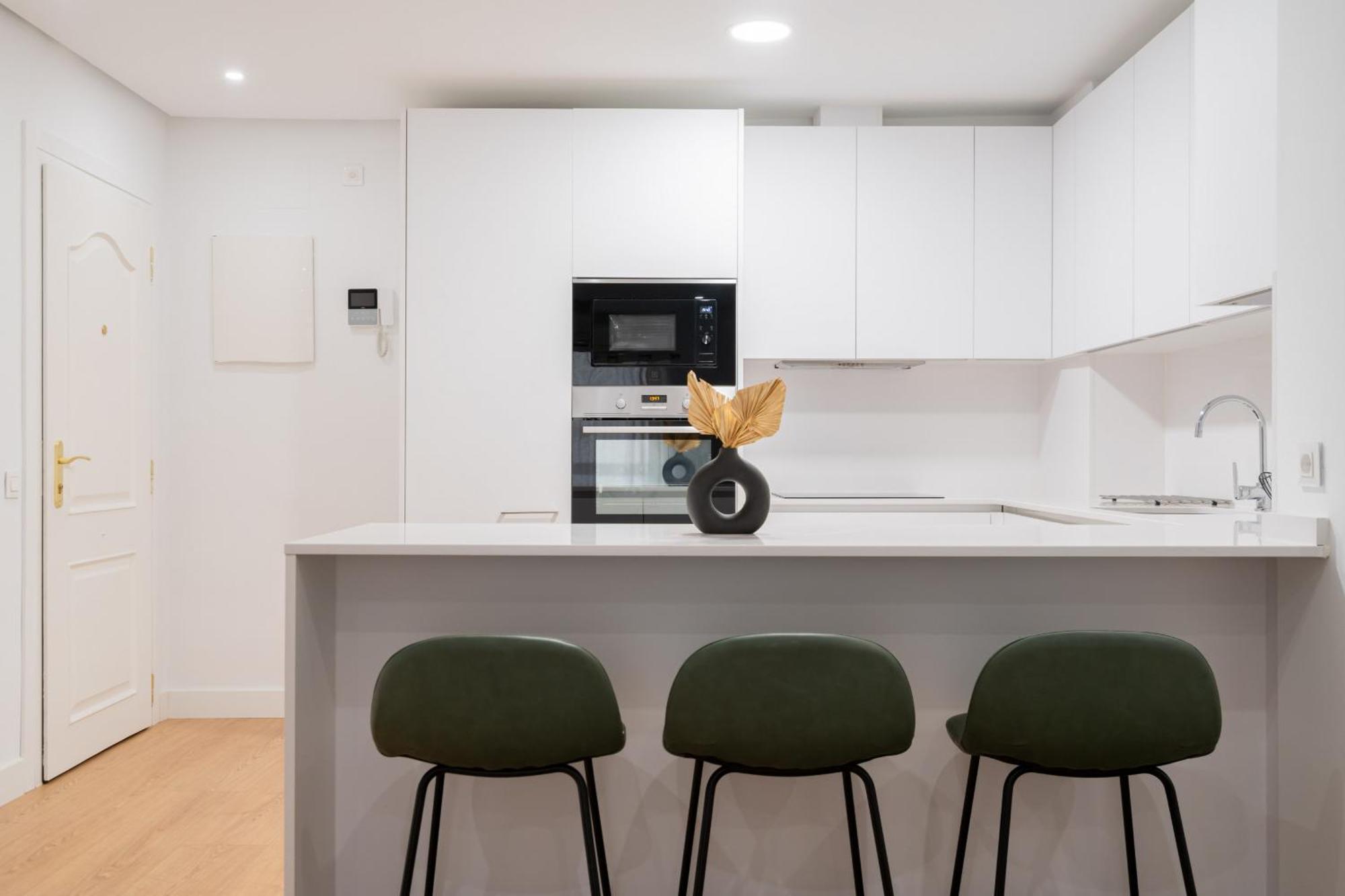 Apartamento Reformado En La Gran Via Alquiler Temporal Madrid Dış mekan fotoğraf