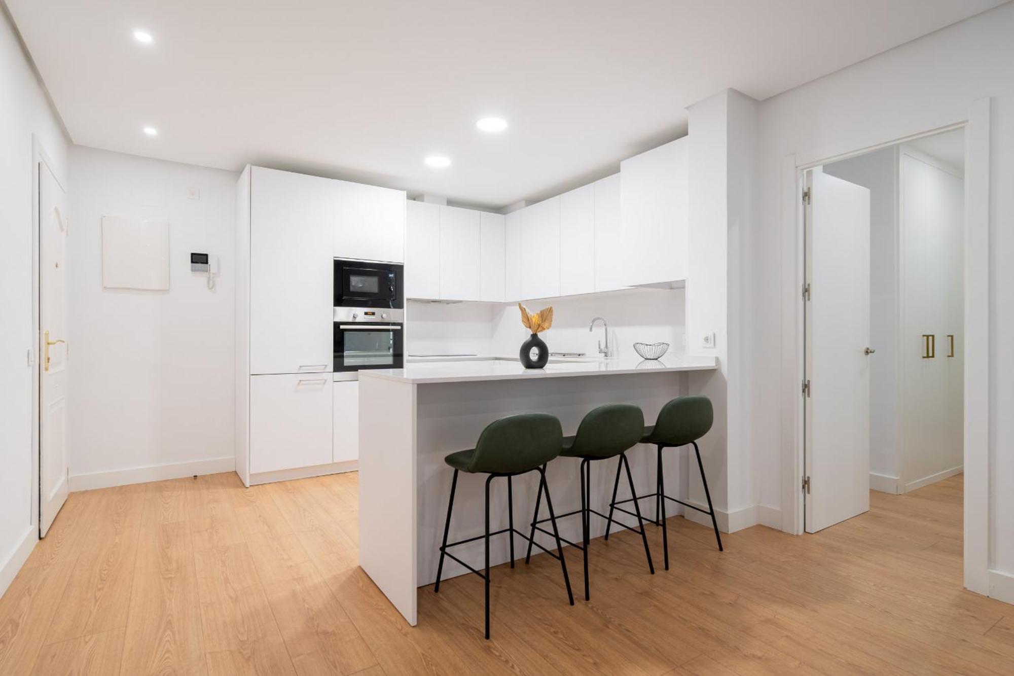 Apartamento Reformado En La Gran Via Alquiler Temporal Madrid Dış mekan fotoğraf