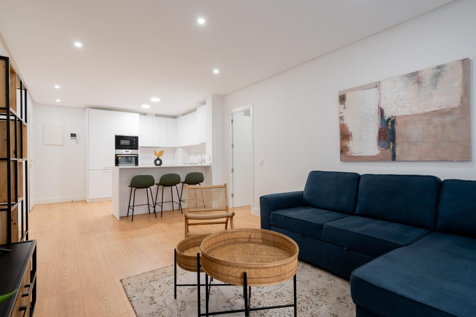 Apartamento Reformado En La Gran Via Alquiler Temporal Madrid Dış mekan fotoğraf